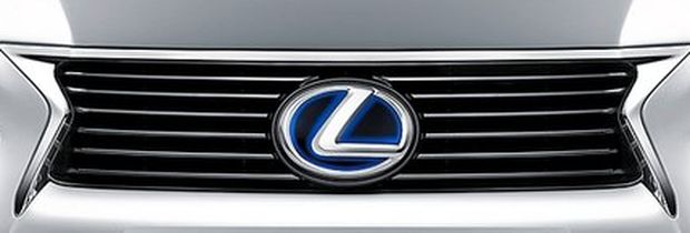 080912lexusfrente.jpg