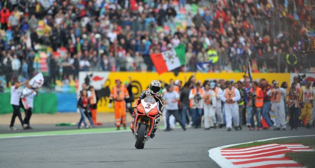 Max Biaggi abandona as corridas Max Biaggi abandona as corridas