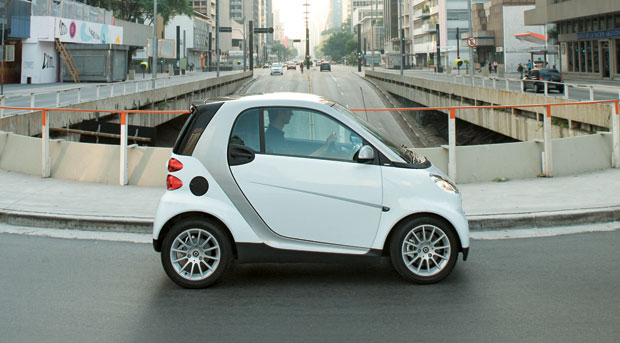 Smart Fortwo: preços do famoso minicarro