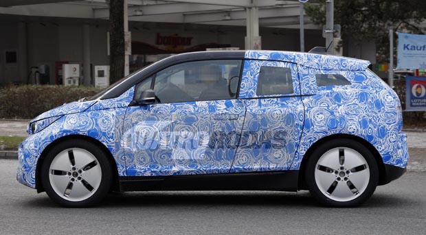 bmwi3_22.jpg bmwi3_22.jpg