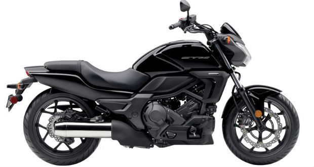 Honda CTX 700N chega por R$ 32.400