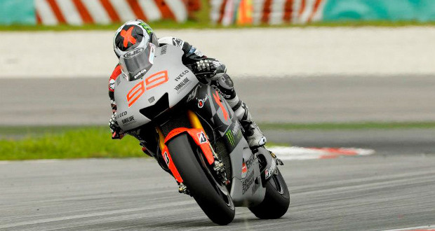 MotoGP: Lorenzo supera Pedrosa em Sepang