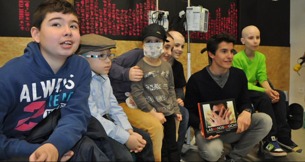 Marc Márquez visita hospital em Barcelona Marc Márquez visita hospital em Barcelona