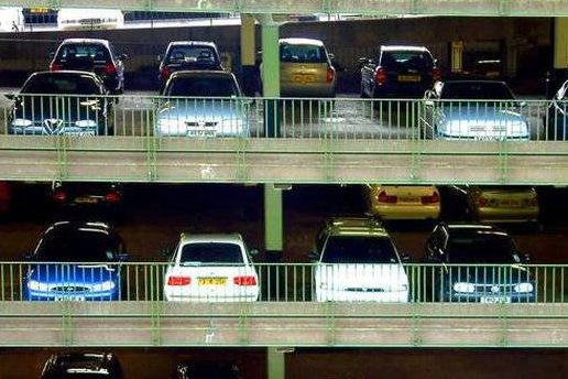 5658bb0852657372a118b514estacionamento-vagas.jpeg servicos