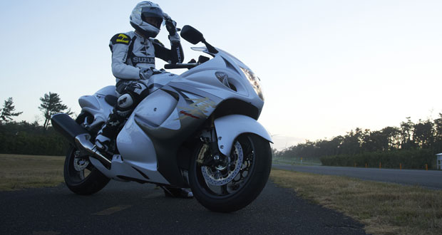 Suzuki Hayabusa 2013 chega ao Brasil com ABS