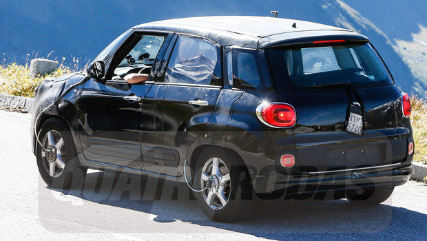 jeep-sub-compact-suv-mule-5.jpeg jeep-sub-compact-suv-mule-5.jpeg