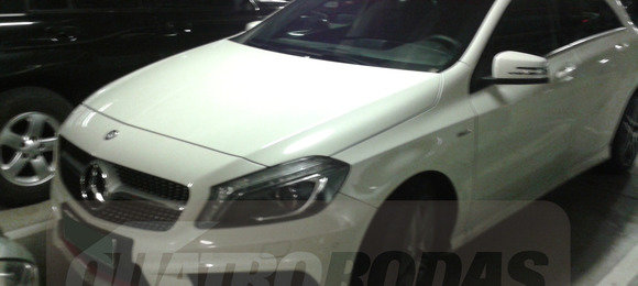 Mercedes-Benz lança A 45 AMG em dezembro