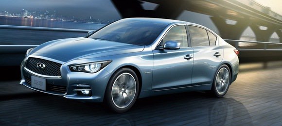 Infiniti Q50 vira Nissan Skyline no Japão