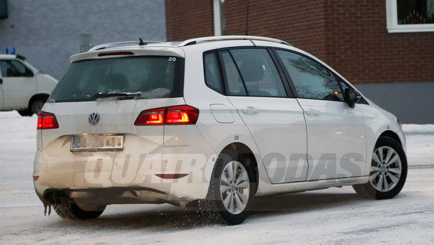 vw-golf-sportvan-8.jpeg vw-golf-sportvan-8.jpeg