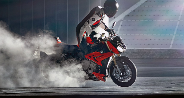 BMW confirma S 1000 R no Brasil em 2014