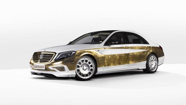 Carlsson lança carro folhado em ouro em Genebra
