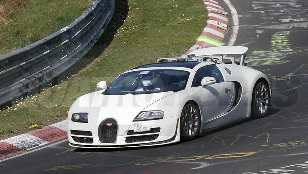 Protótipo do novo Veyron é flagrado em Nürburgring
