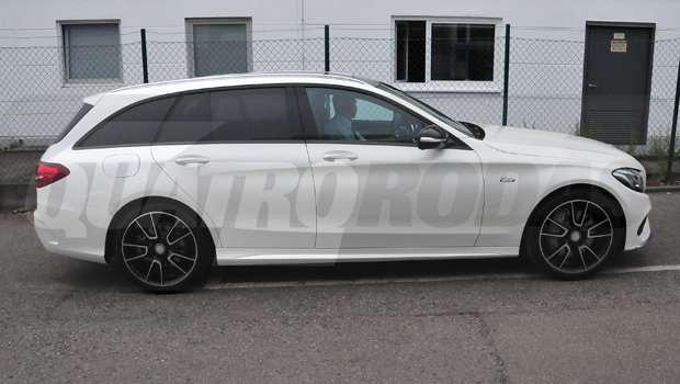 mercedes-c450-sport-amg-2.jpeg mercedes-c450-sport-amg-2.jpeg