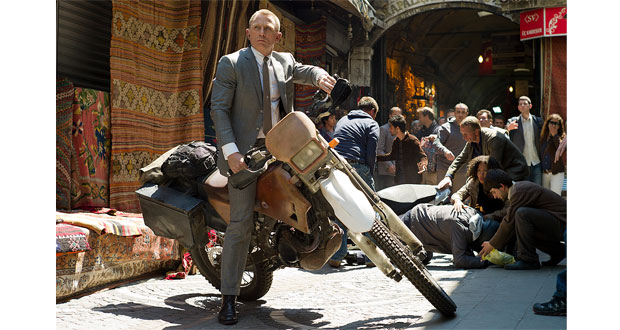 100614-danielcraig.jpg 100614-danielcraig.jpg