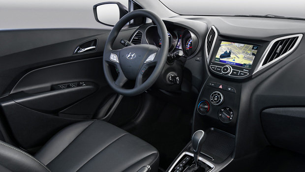 hyundai-hb20-interior-2015.jpeg