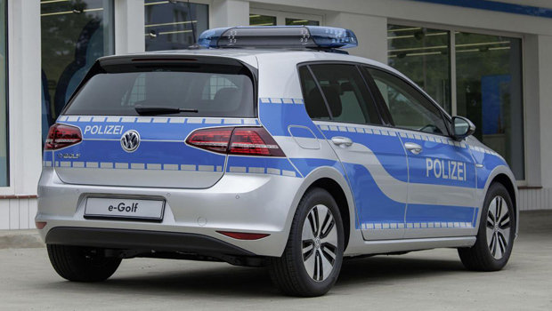 volkswagen-e-golf-policia-2.jpeg volkswagen-e-golf-policia-2.jpeg