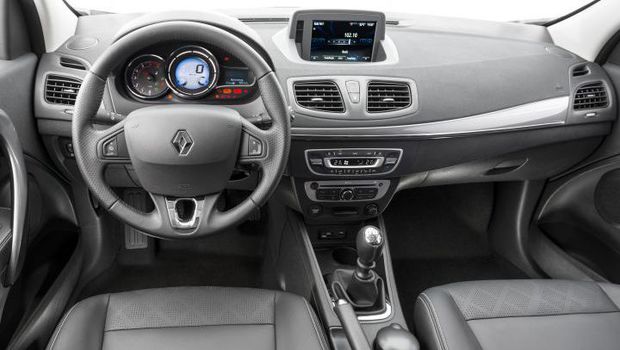 Renault anuncia Fluence en Brasil fluence 2015 dynamique Renault anuncia Fluence en Brasil