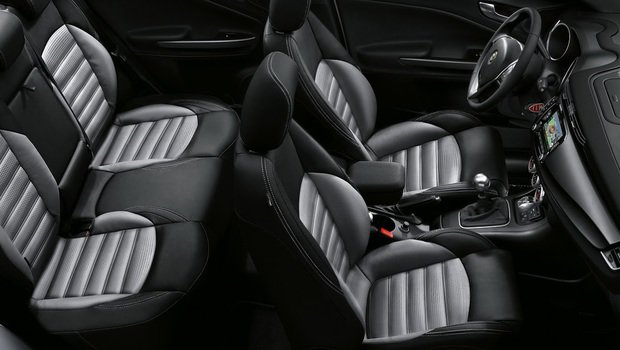 ar-giulietta-cl3.jpeg ar-giulietta-cl3.jpeg