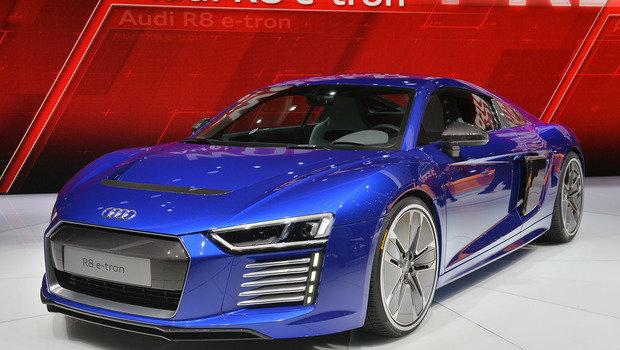R8 e-tron é revelado com 462 cv