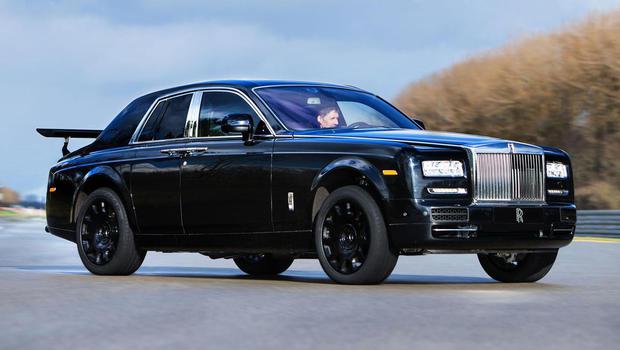 Rolls-Royce mostra mula de futuro SUV