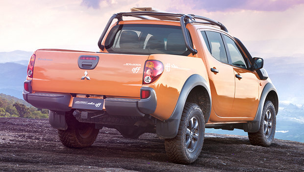 mitsubishi-l200-triton-savana-off-2.jpeg