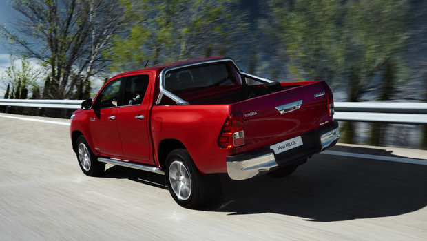 hilux_exterior_04_dpl.jpeg hilux_exterior_04_dpl.jpeg