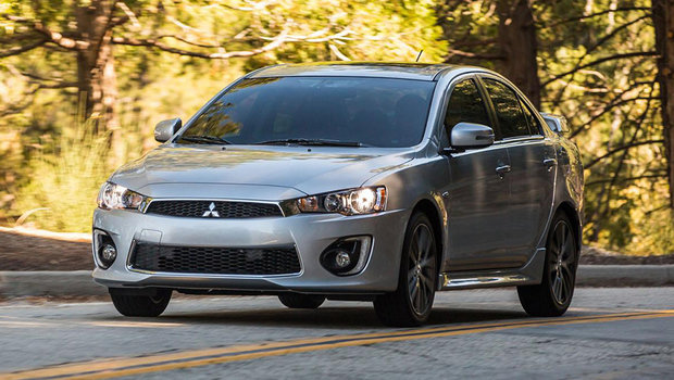 Com poucos retoques, Mitsubishi Lancer 2016 é lançado nos EUA