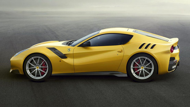 ferrari-f12tdf-2.jpeg