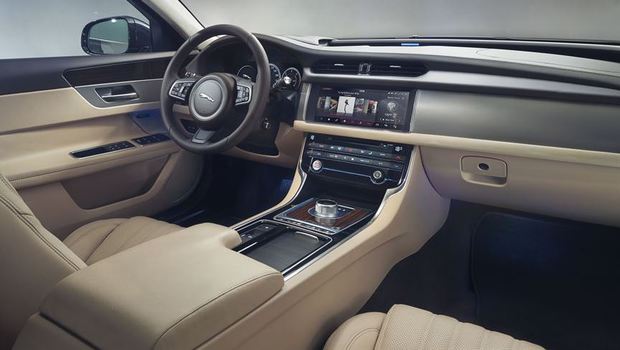 jag_xf_portfolio_interior_image_010415_05_lowres.jpeg