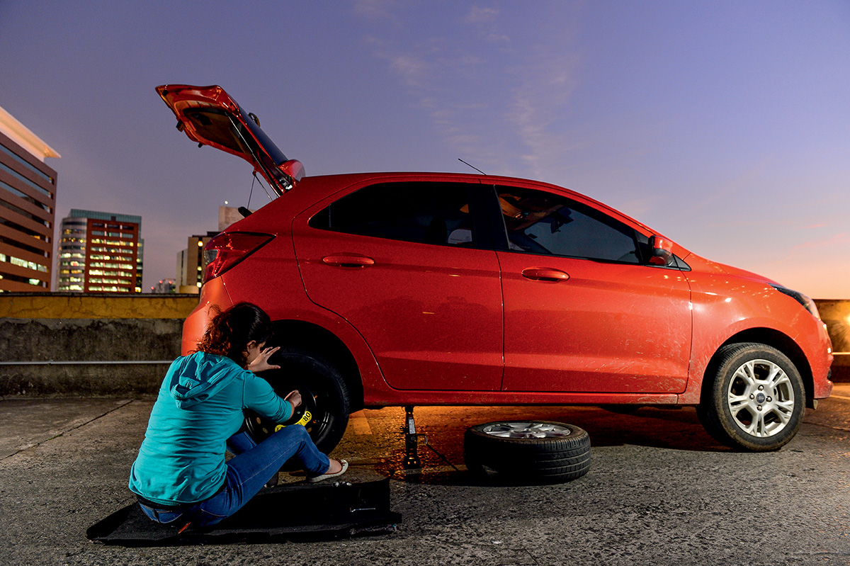 Longa Dura&ccedil;&atilde;o - M&atilde;o na roda