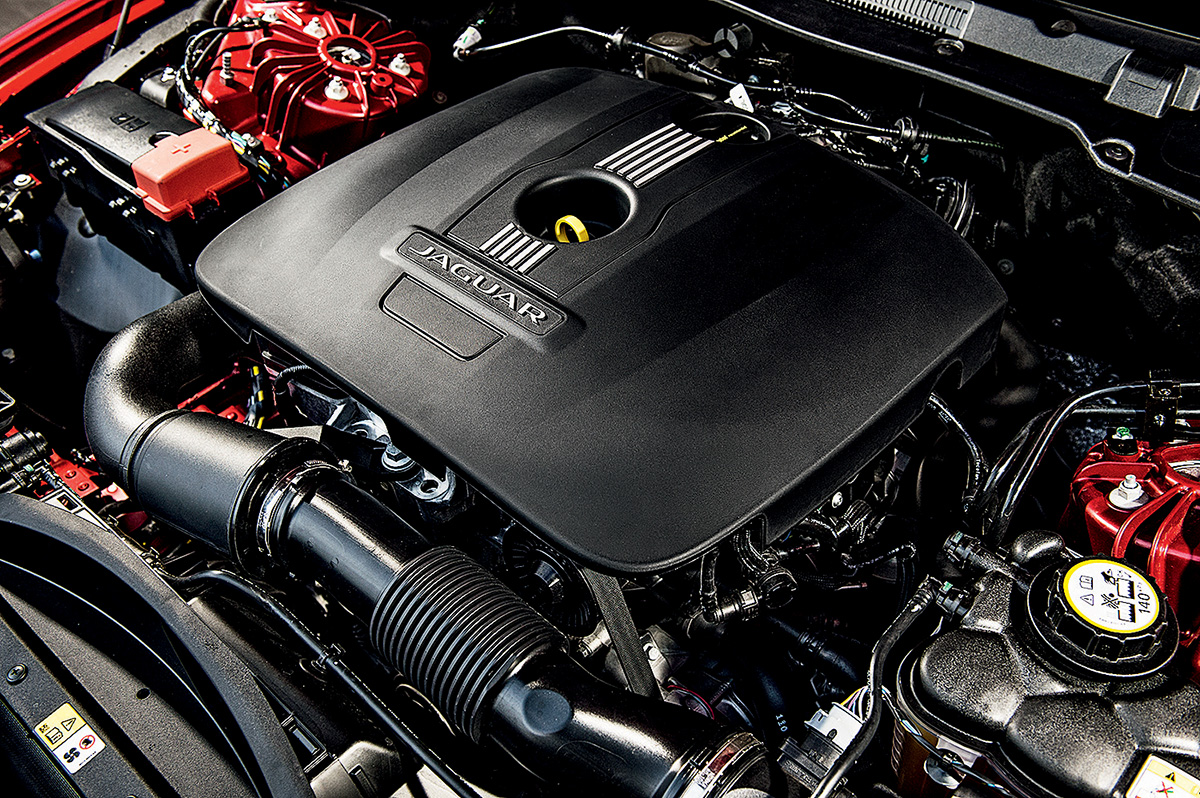 Jaguar XE R-Sport