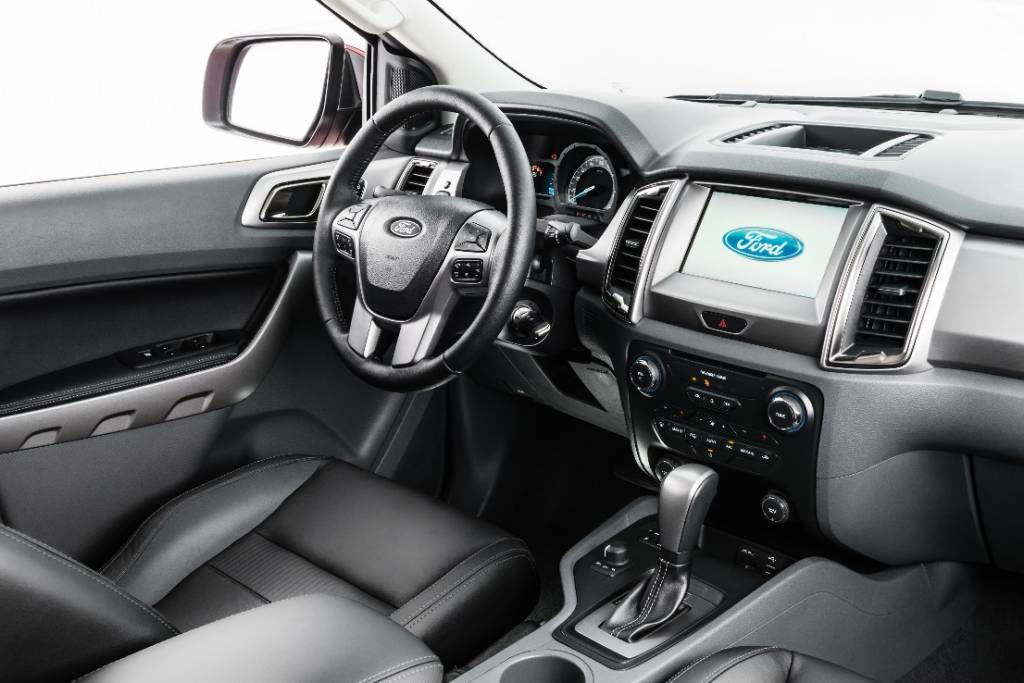 ford-ranger-2017-interior-3