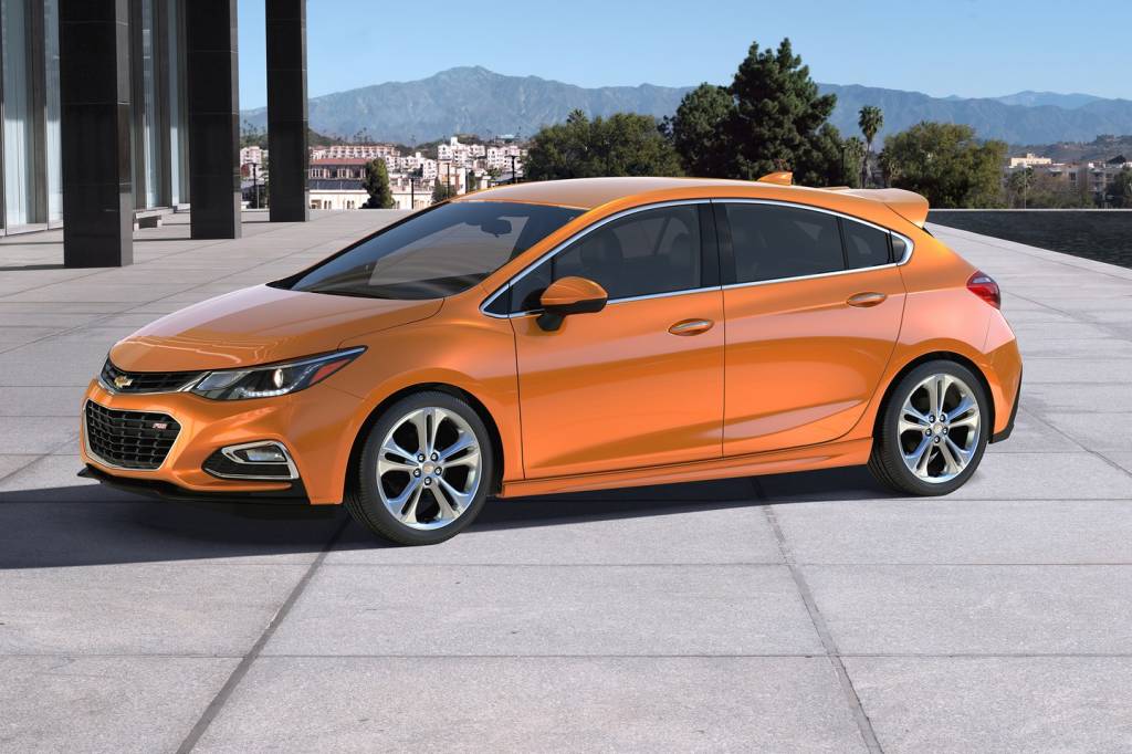 chevrolet-cruze-hatch-2 chevrolet-cruze-hatch-2