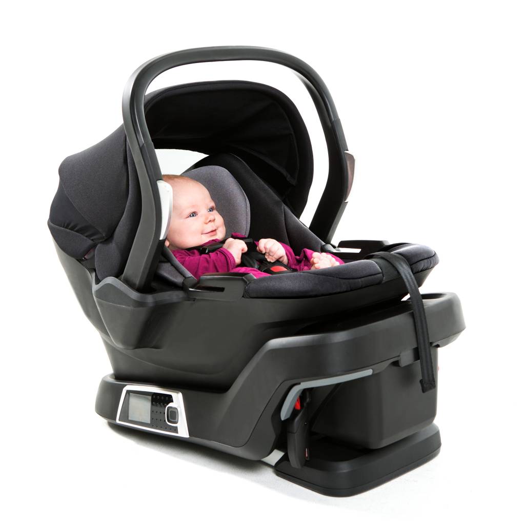 infant_car_seat_lifestyle_side
