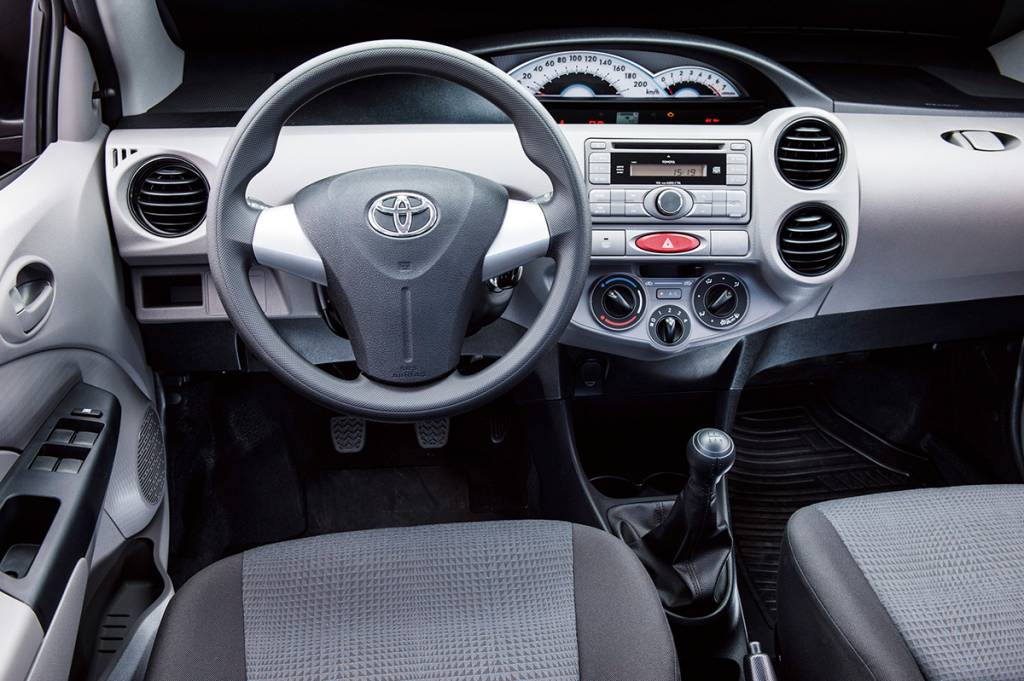Toyota Etios X 1.3