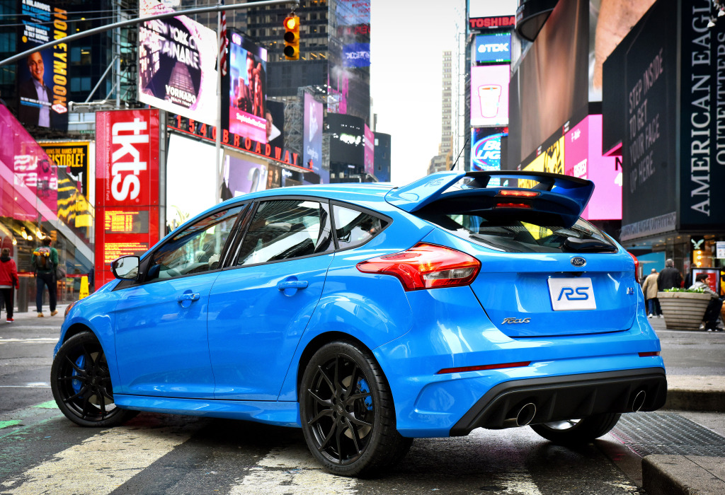 ford-focus-rs-2