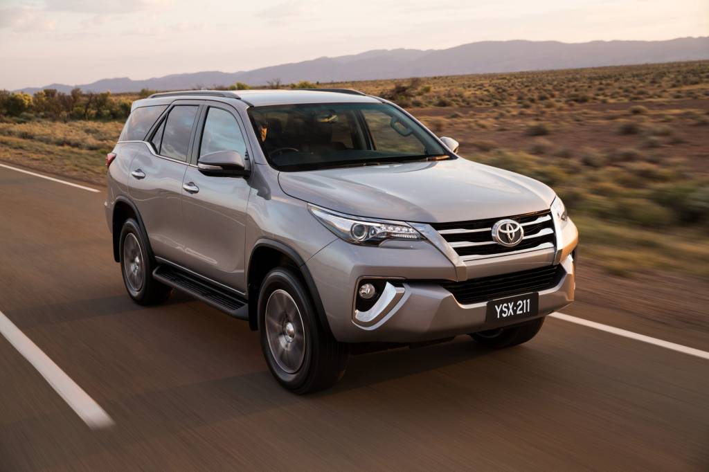 toyota-hilux-sw4