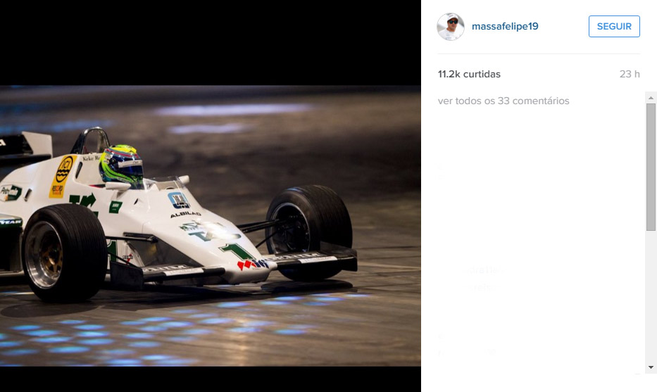 Felipe Massa pilota carro de primeiro teste de Senna na F-1