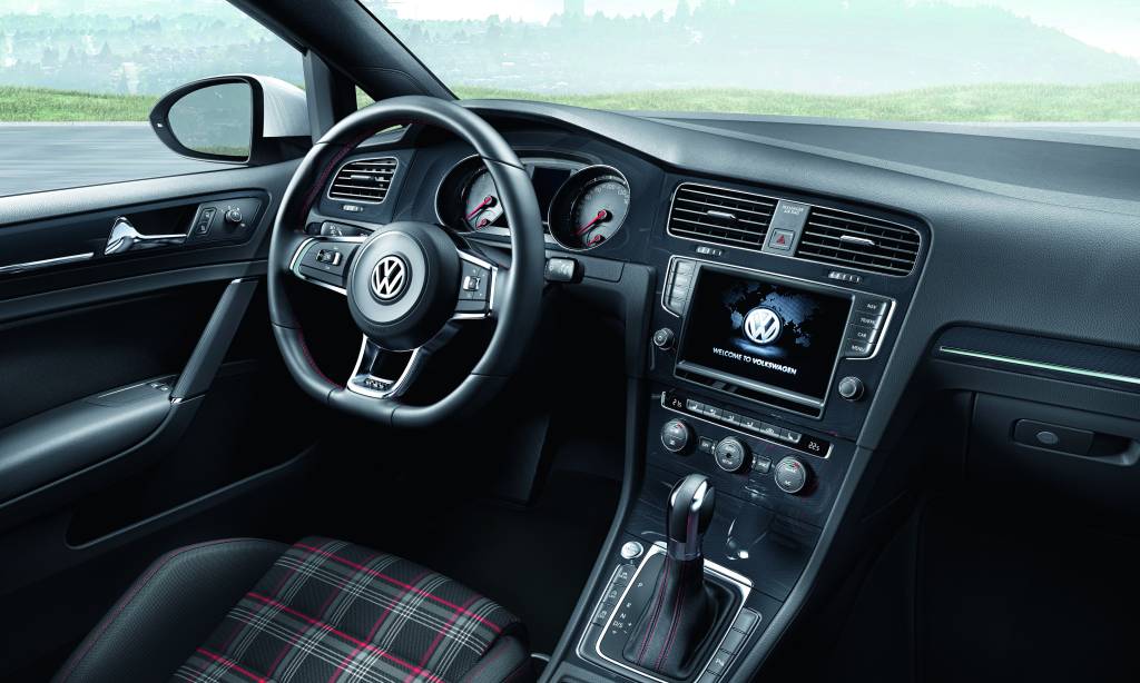 vw-golf-gti-interior