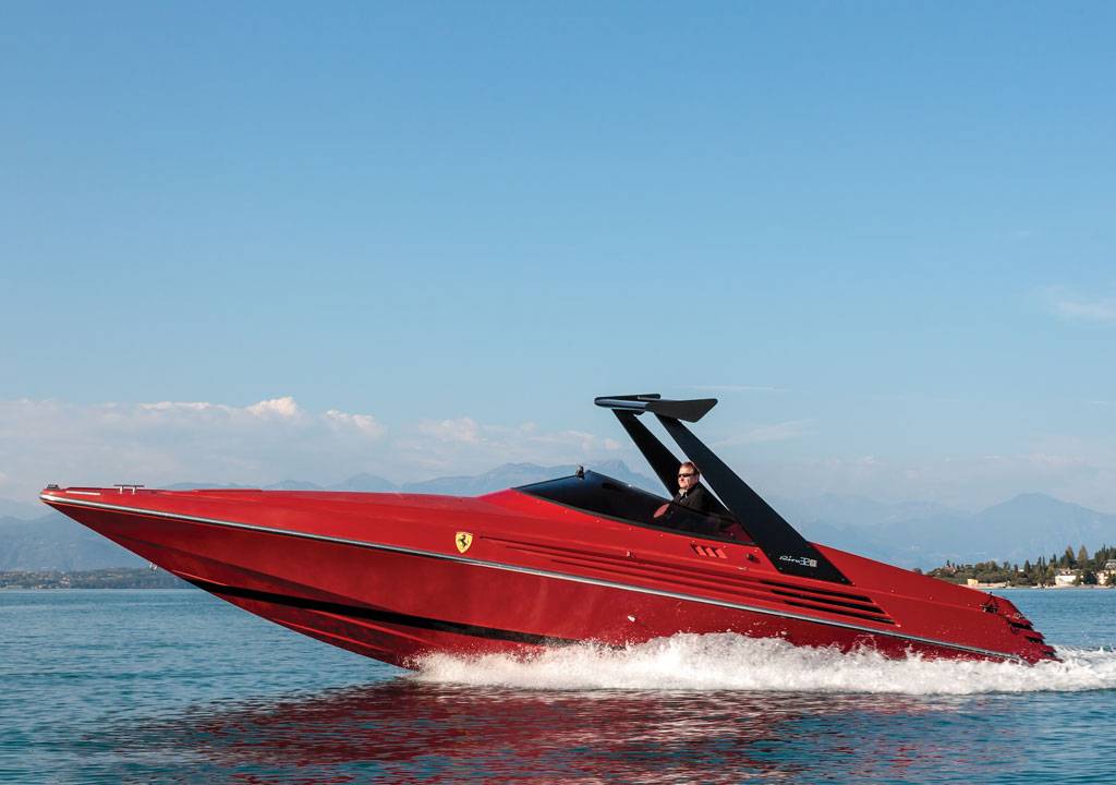 Riva Ferrari 32 1