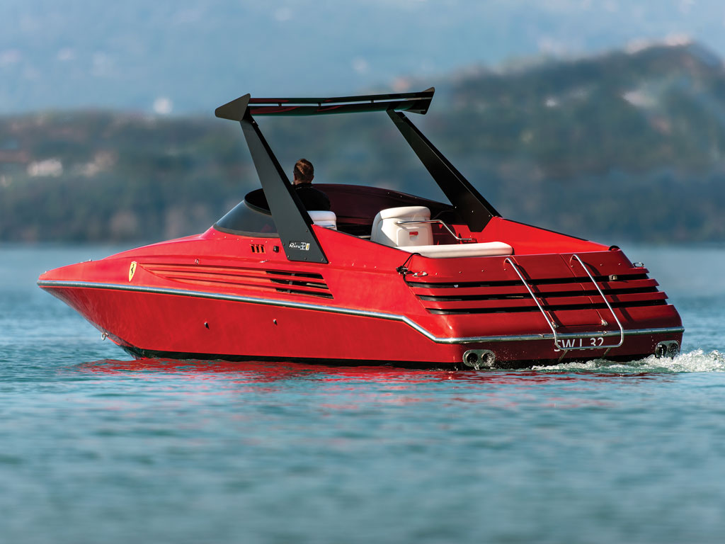 Riva Ferrari 32 2