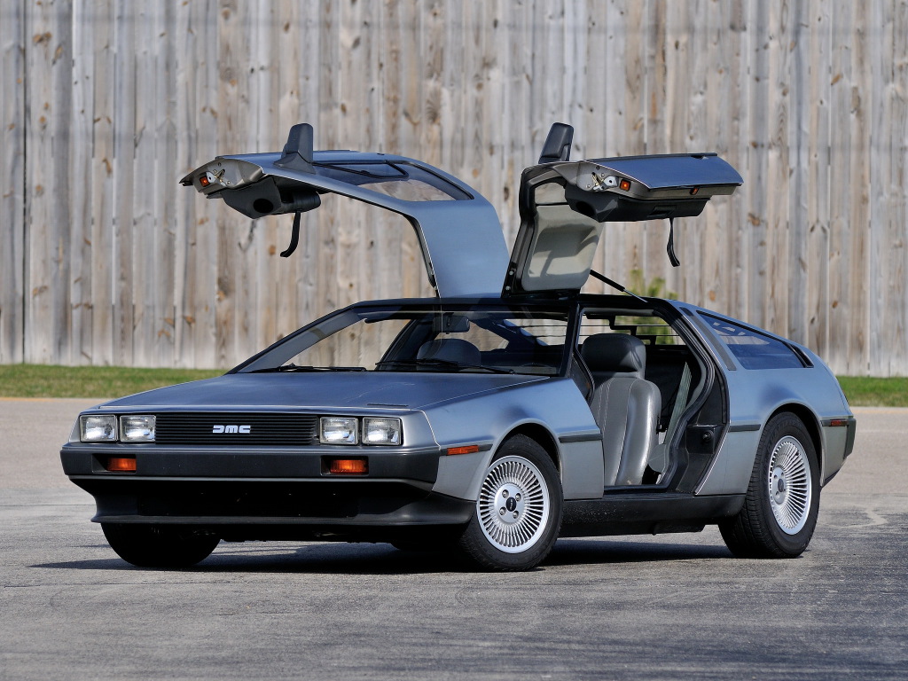 Сколько стоит delorean dmc 12