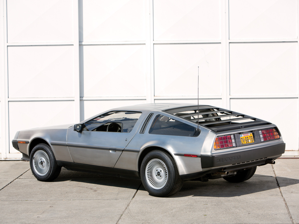 delorean-dmc-12-2