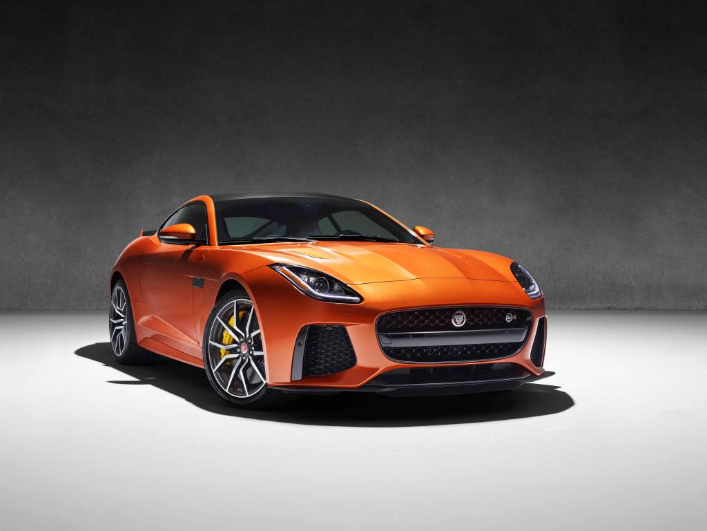 Jaguar F-Type SVR 1