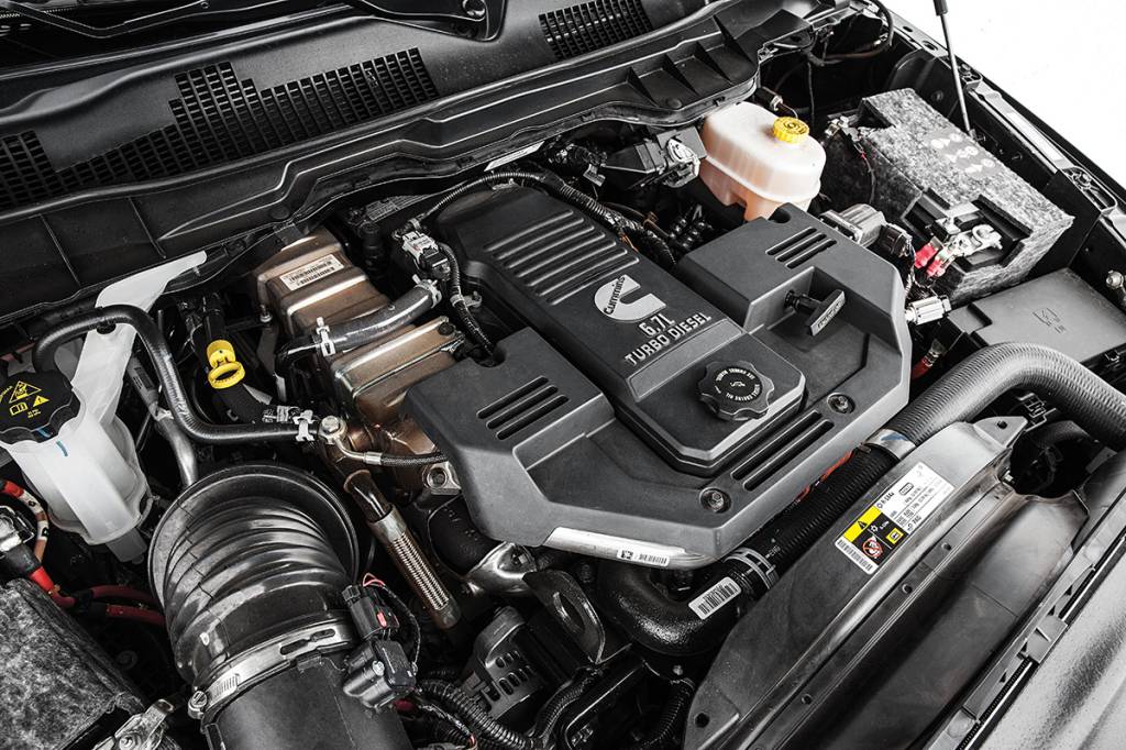 Turbodiesel 6.7: consumo de 5,3 km/l na cidade