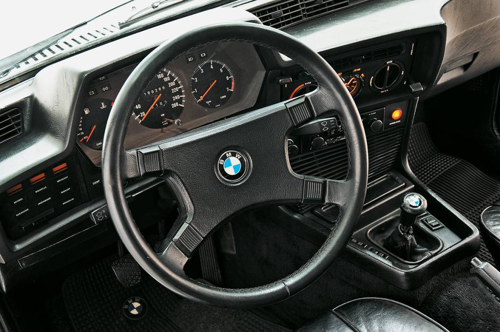 BMW 630CS / 633CSI BMW 630CS / 633CSI