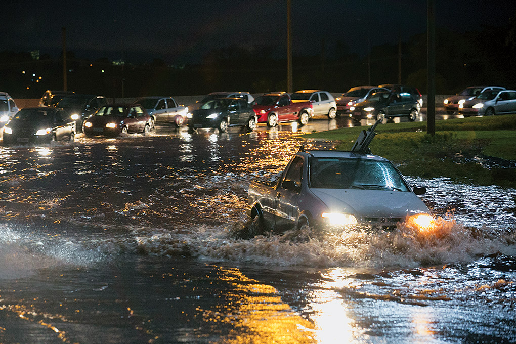 Seguro cobre danos em marcha de carro? - Blog da Poolseg