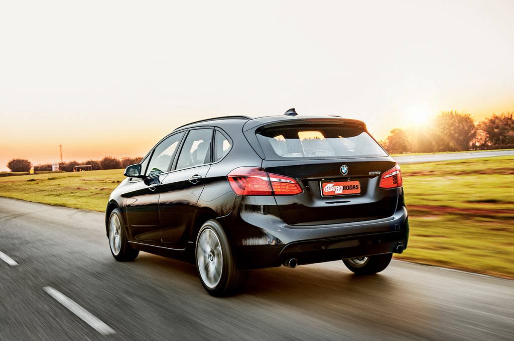 BMW 225i Active Tourer BMW 225i Active Tourer