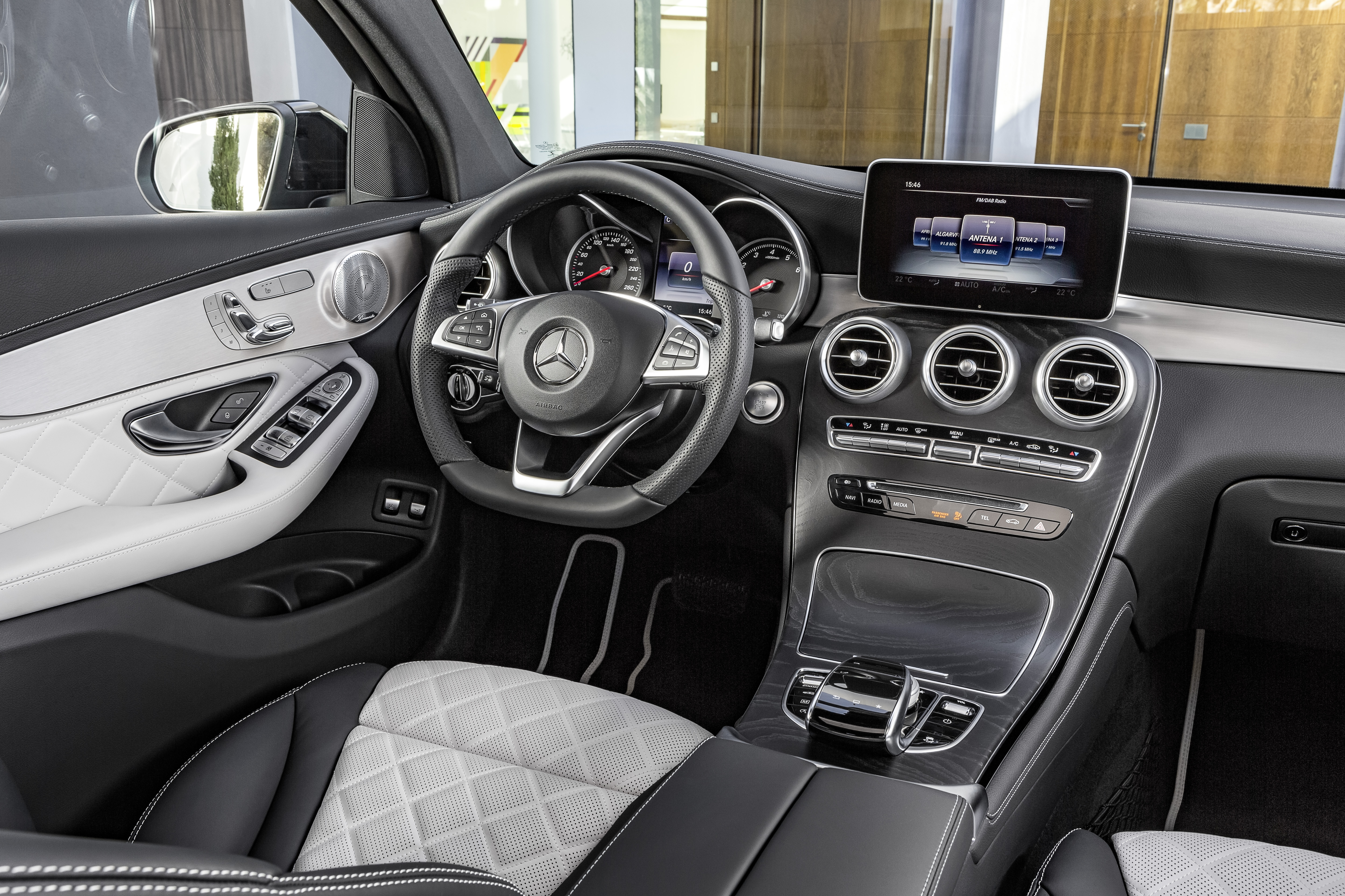 Mercedes-Benz GLC Coup&eacute; 6
