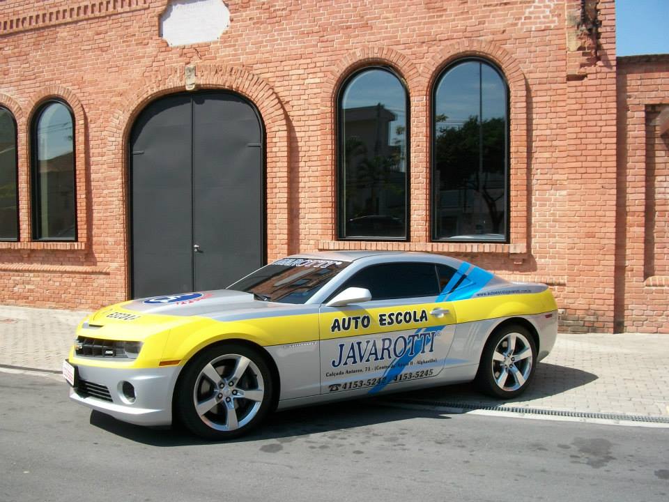 10155104_681405795231134_2851862099440259962_n Autoescolas de luxo oferecem Audi e BMW para alunos